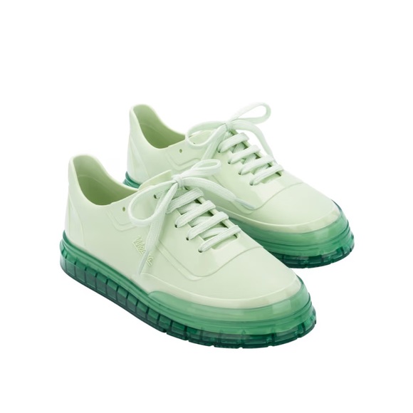 New in Box - Melissa Classic Sneaker - jelly sneaker - Picture 2 of 7